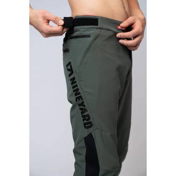 NINEYARD MTB Hose | CORE. Tech Riding Pants | lang | olive | N22M045